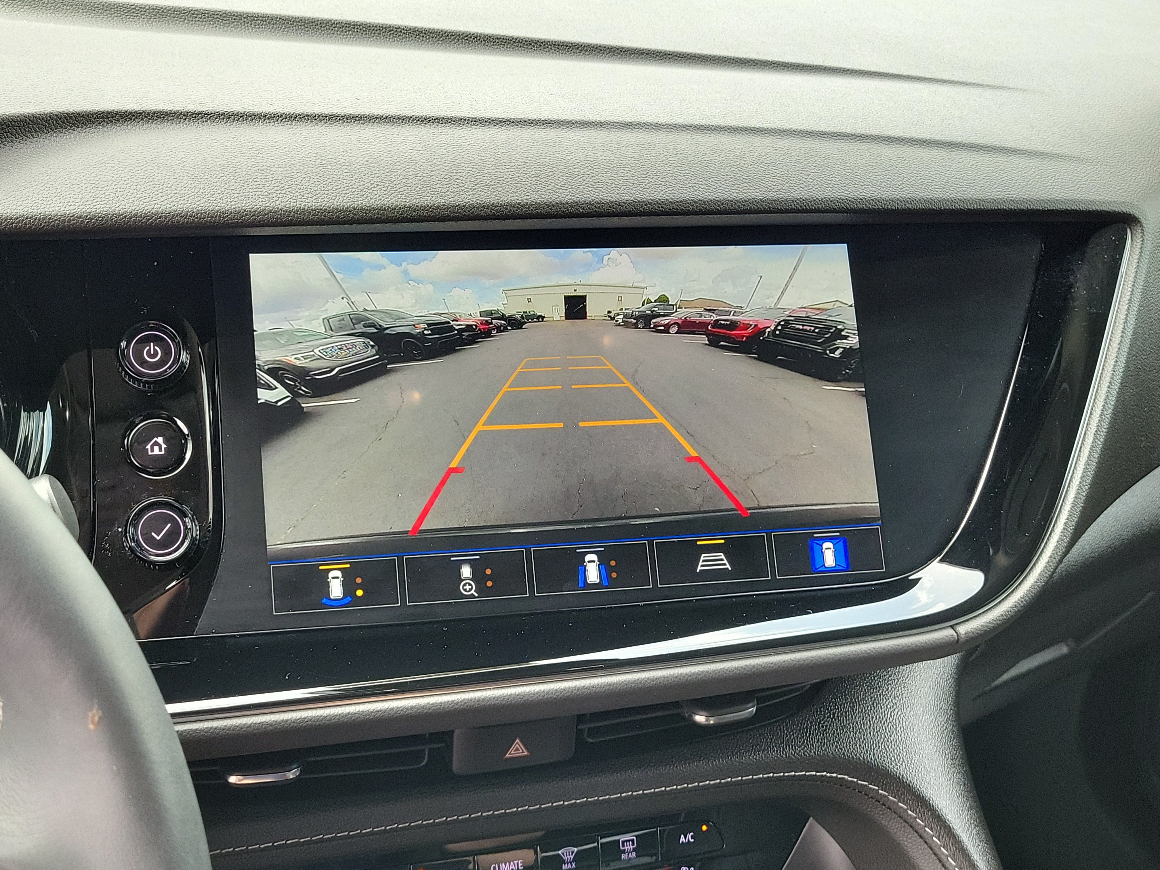 Used 2022 Buick Envision Avenir w/ Technology Package II FWD image 27