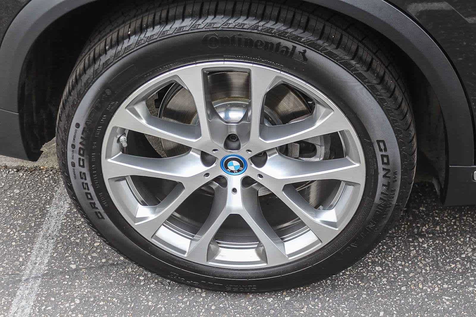 Used 2023 BMW X5 xDrive45e w/ Parking Assistance Package AWD/4WD image 8