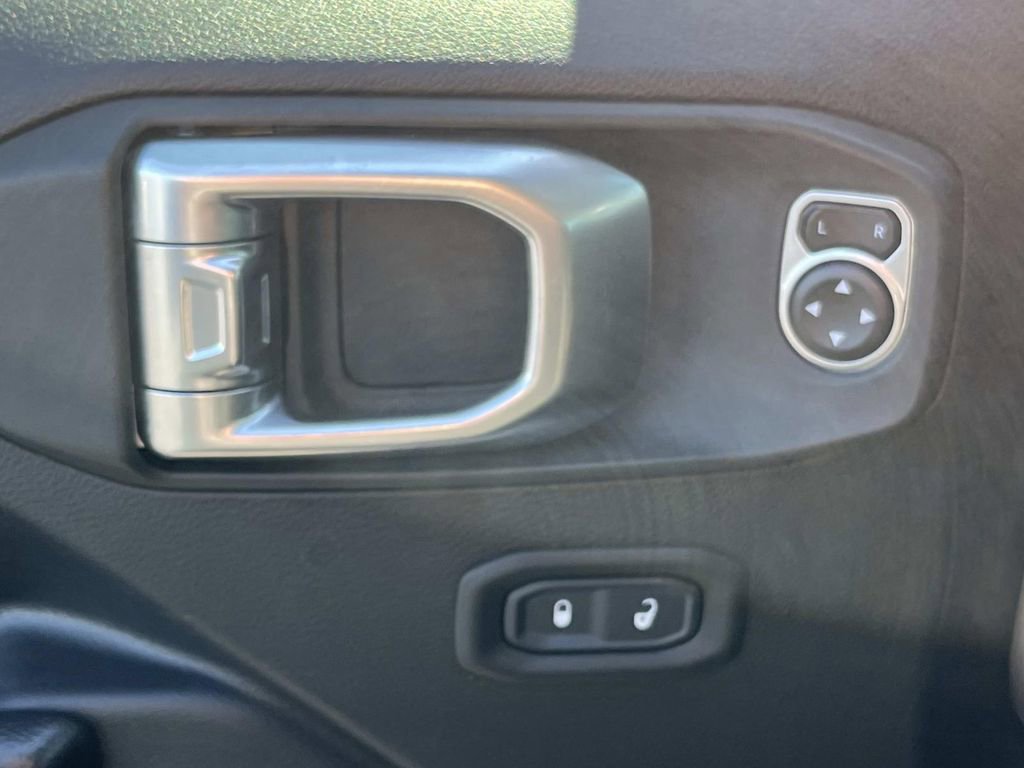 Used 2020 Jeep Gladiator Sport w/ Quick Order Package 24S image 17