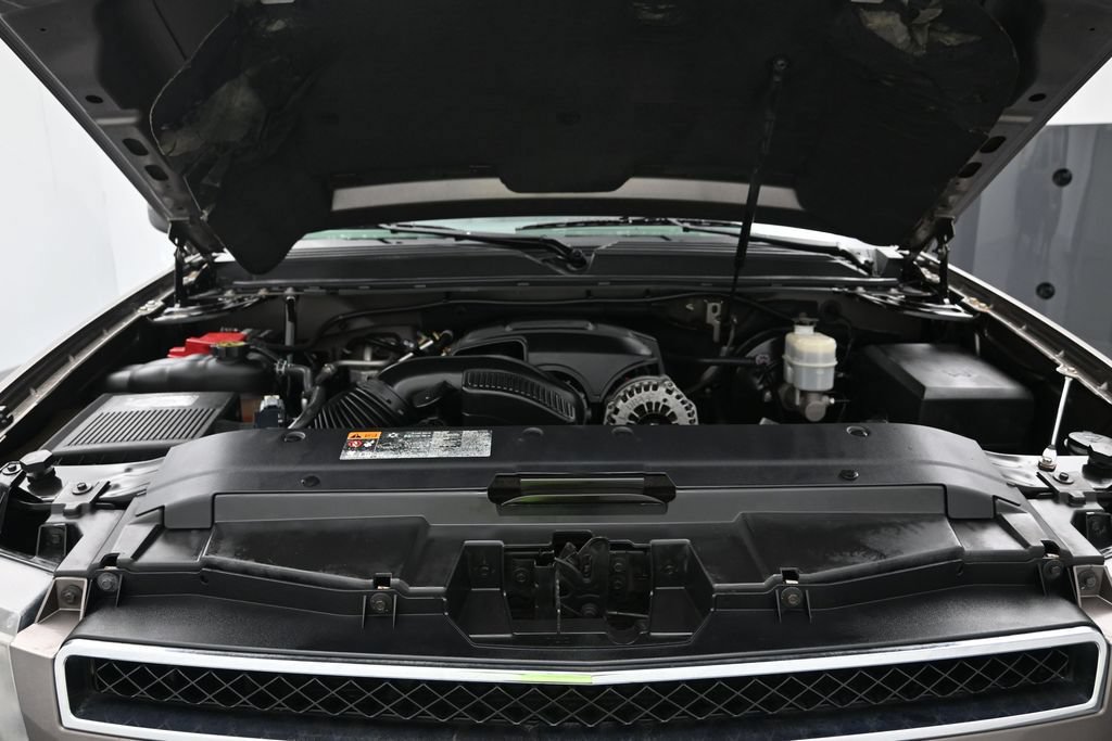 Used 2013 Chevrolet Tahoe LT RWD image 29