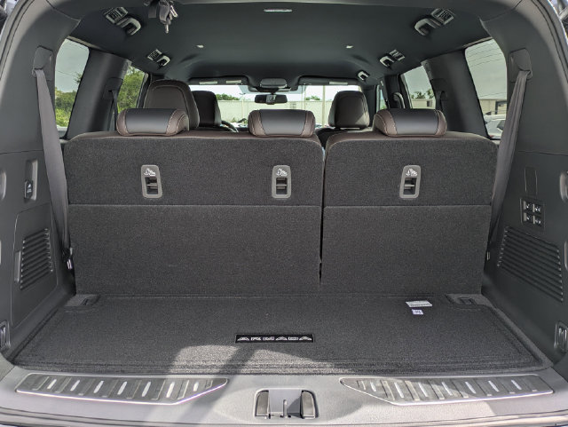 New 2026 Nissan Armada SL w/ Captain's Chari Seat Package AWD/4WD image 12