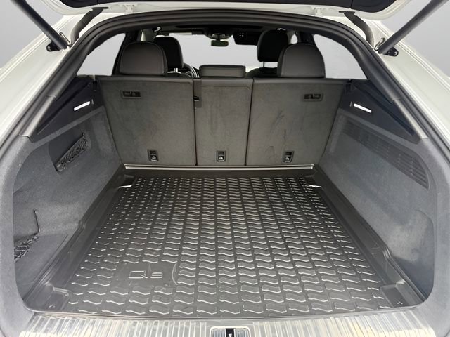 Used 2019 Audi Q8 Premium Plus image 11