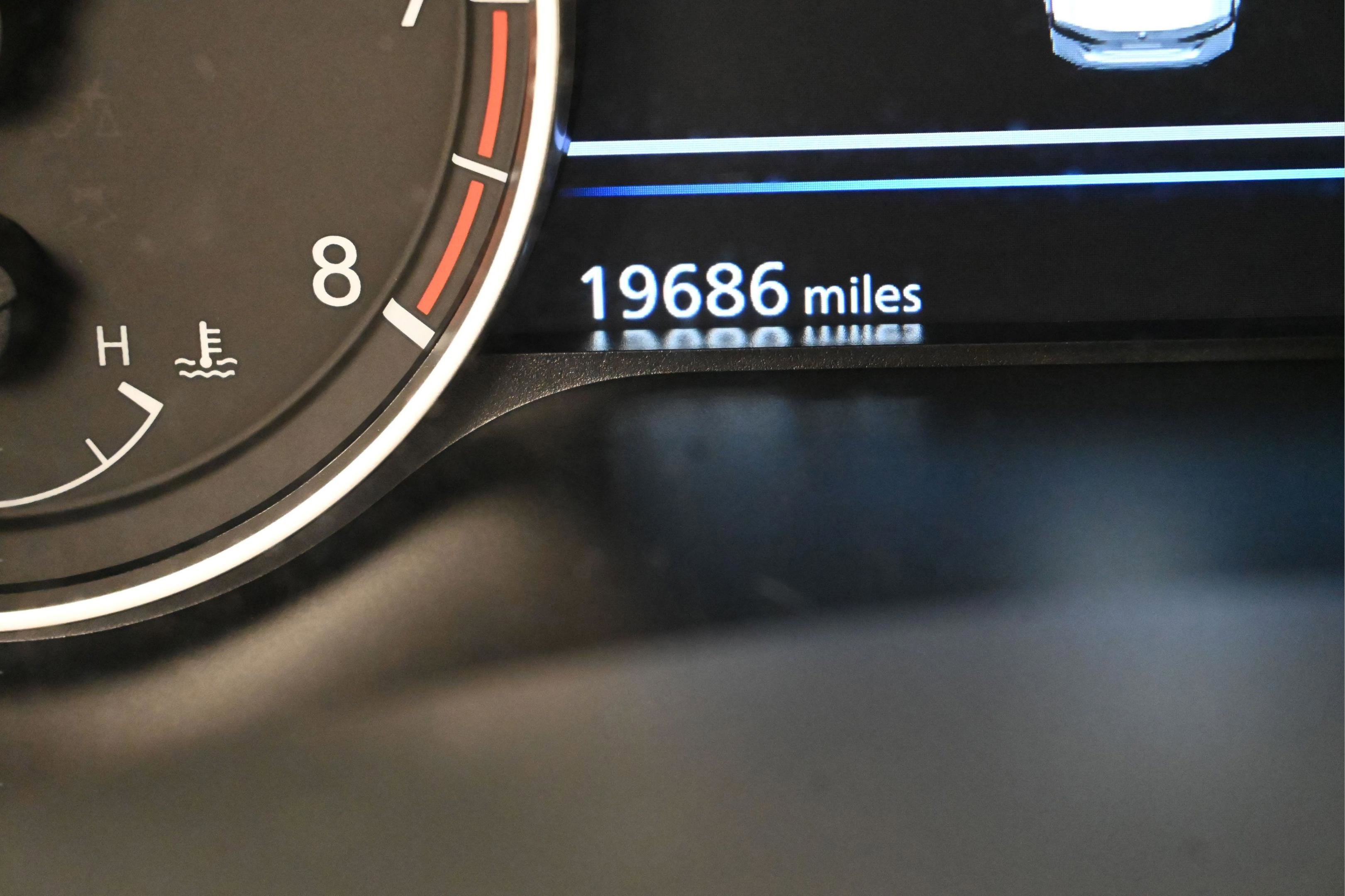 Used 2023 Nissan Altima 2.5 SR FWD image 9