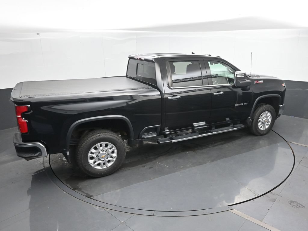 Used 2024 Chevrolet Silverado 2500 LTZ w/ LTZ Convenience Package AWD/4WD image 31