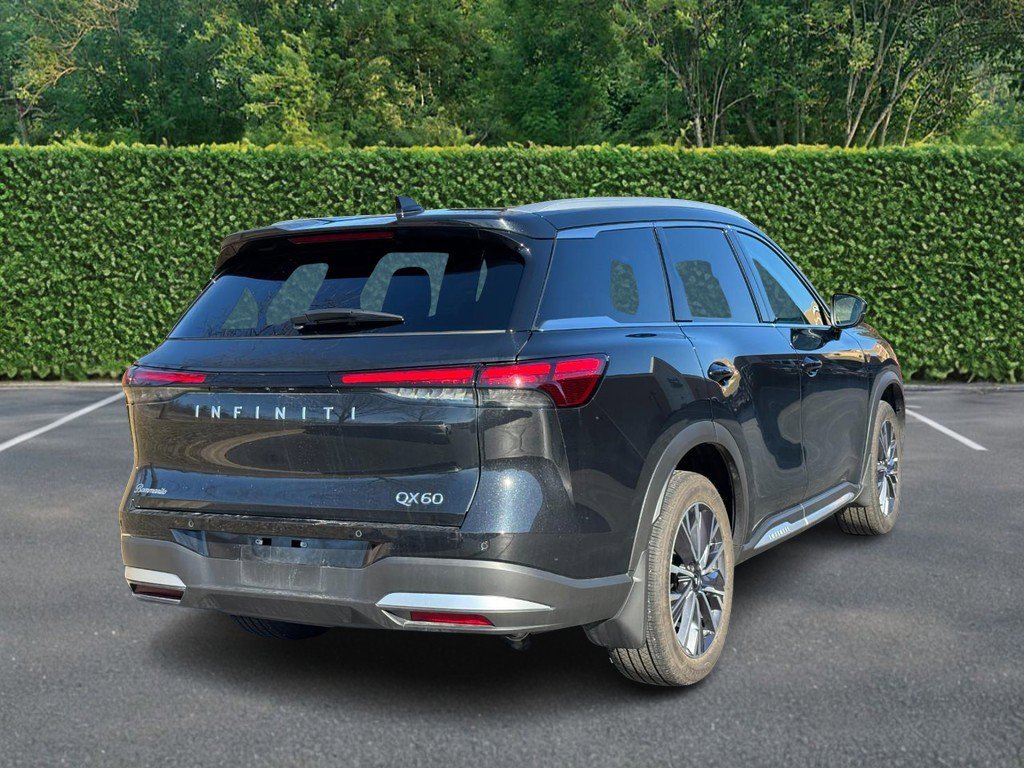 Used 2026 INFINITI QX60 Luxe w/ Cargo Package image 3