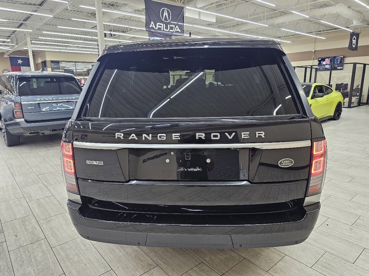 Used 2016 Land Rover Range Rover HSE image 8