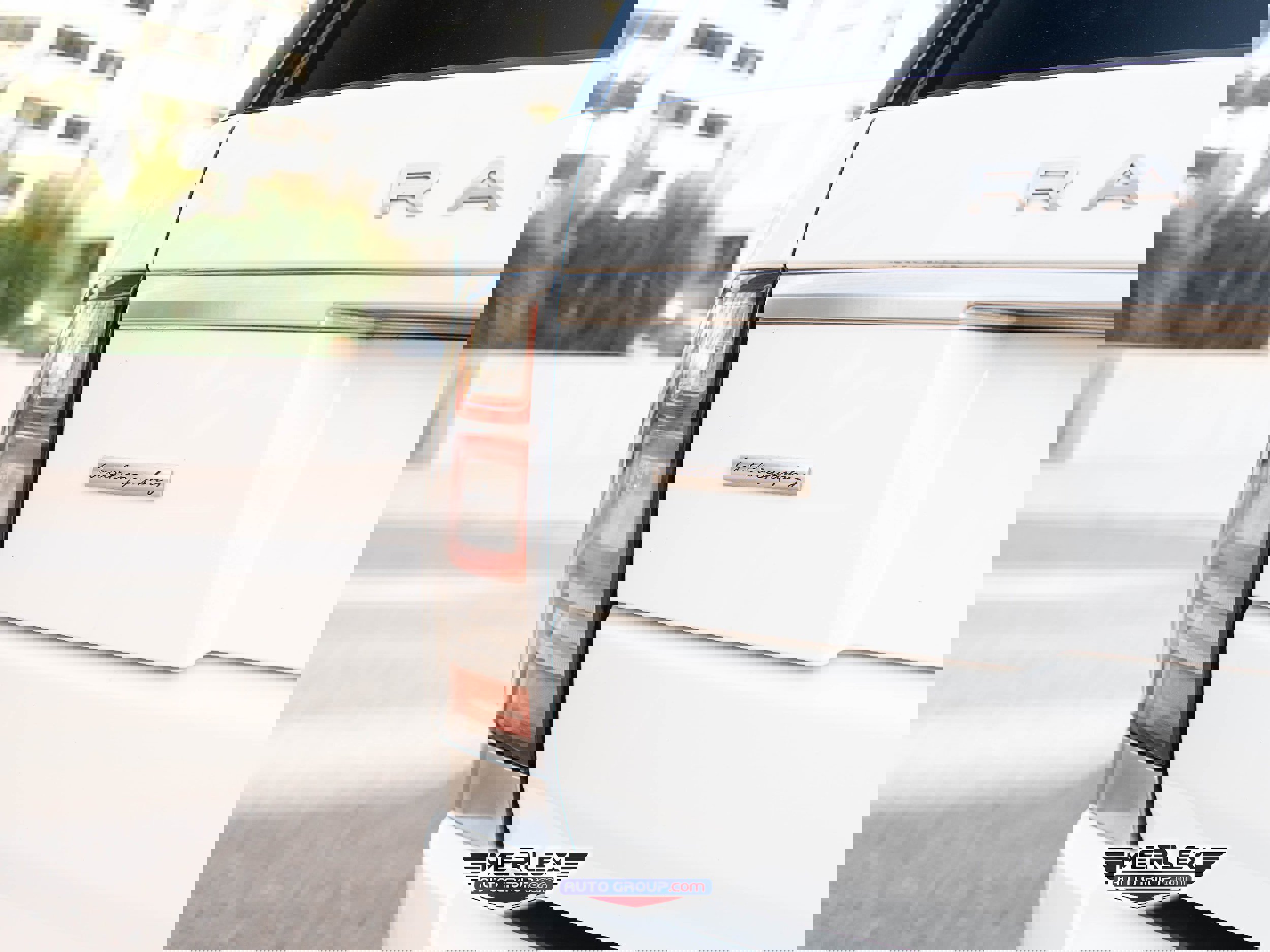 Used 2016 Land Rover Range Rover Holland & Holland image 49