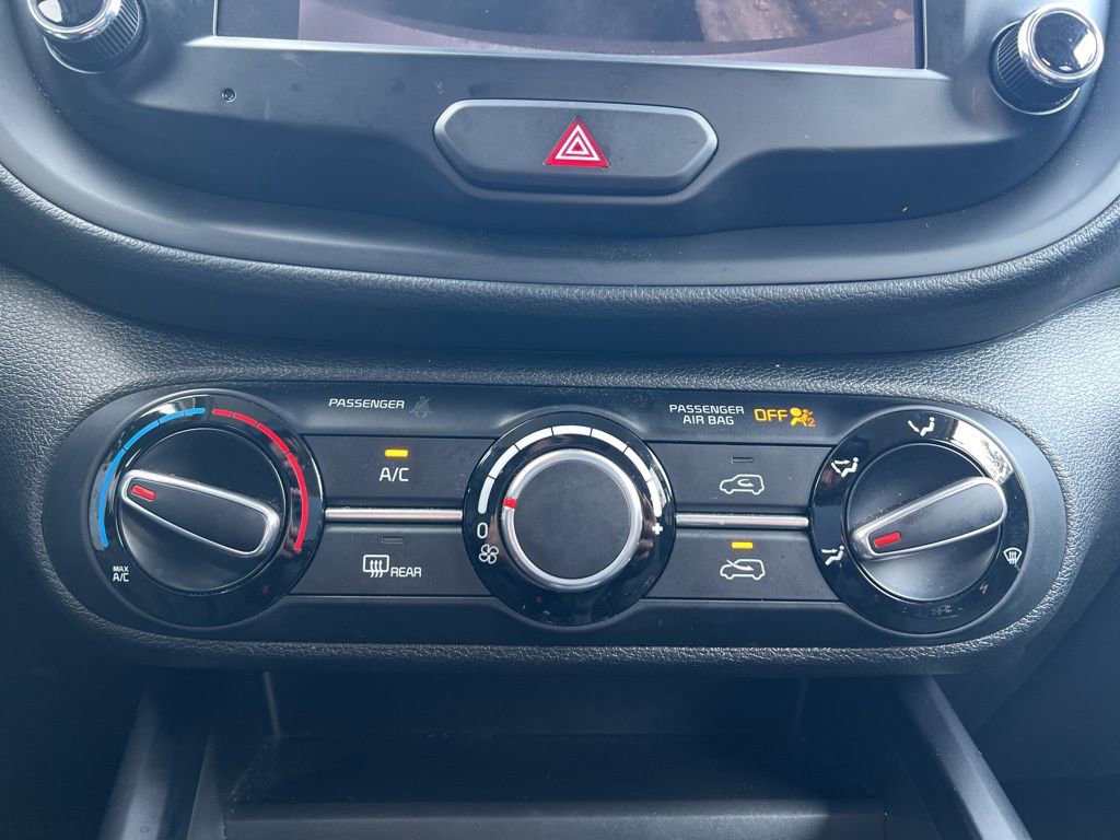 Used 2025 Kia Soul LX w/ LX Technology Package image 20