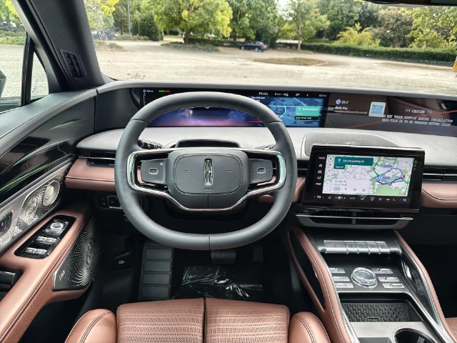 New 2026 Lincoln Nautilus Reserve AWD/4WD image 14