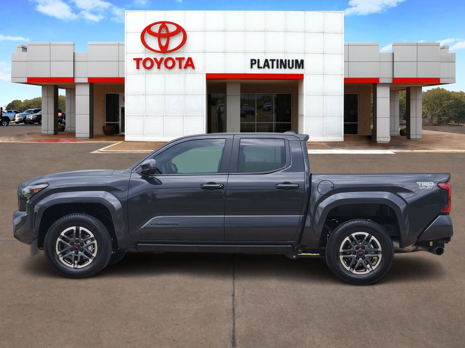 Used 2025 Toyota Tacoma TRD Sport RWD image 3