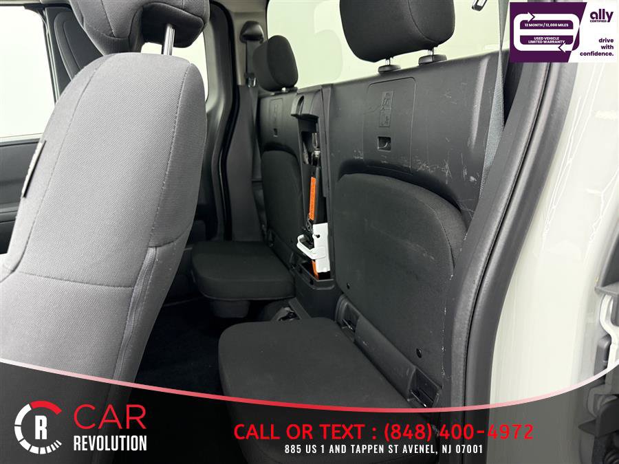 Used 2024 Nissan Frontier S w/ S Utility Package RWD image 9