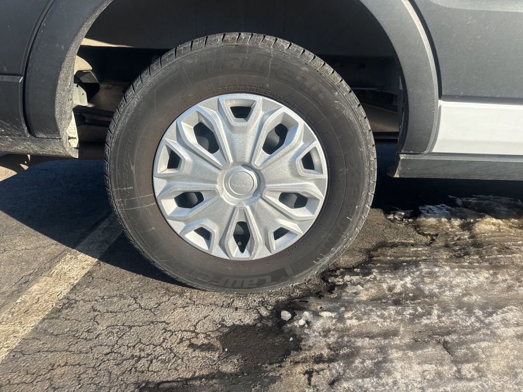 Used 2023 Ford Transit 350 XLT image 51