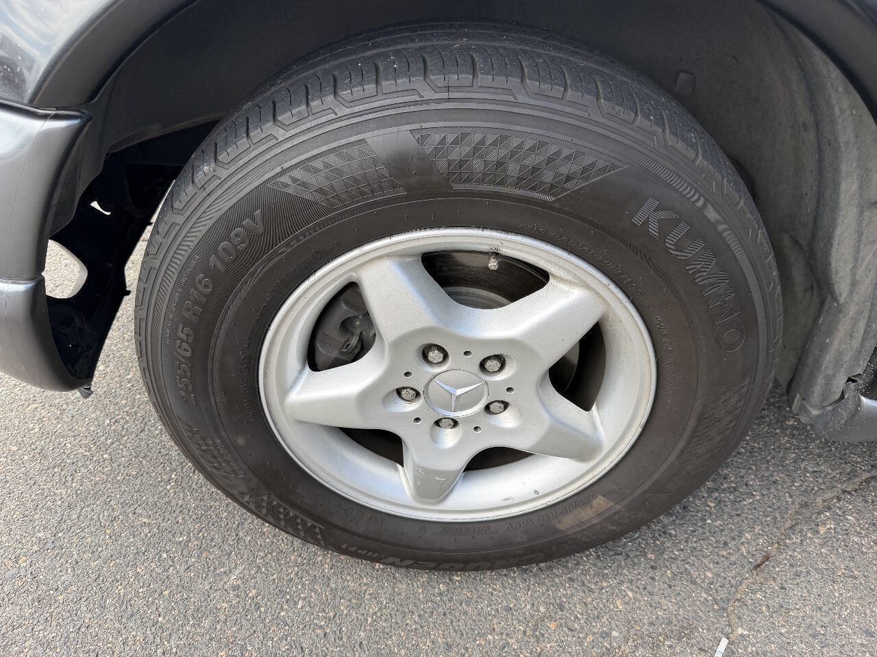 Used 1999 Mercedes-Benz ML 320 4MATIC image 29
