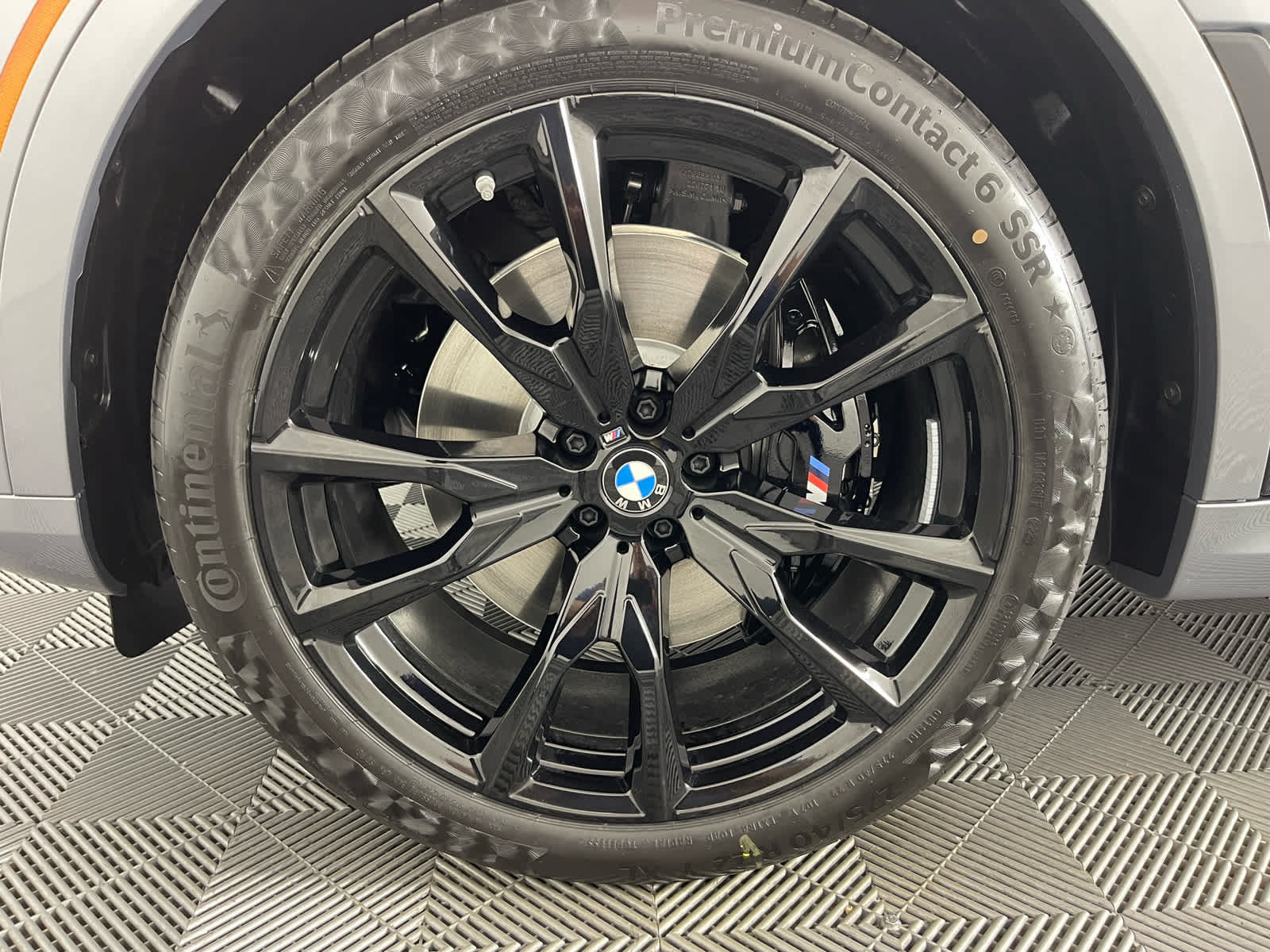 New 2027 BMW X7 xDrive40i w/ Executive Package AWD/4WD image 10