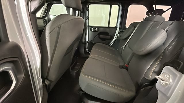 Used 2024 Jeep Wrangler Unlimited AWD/4WD image 25