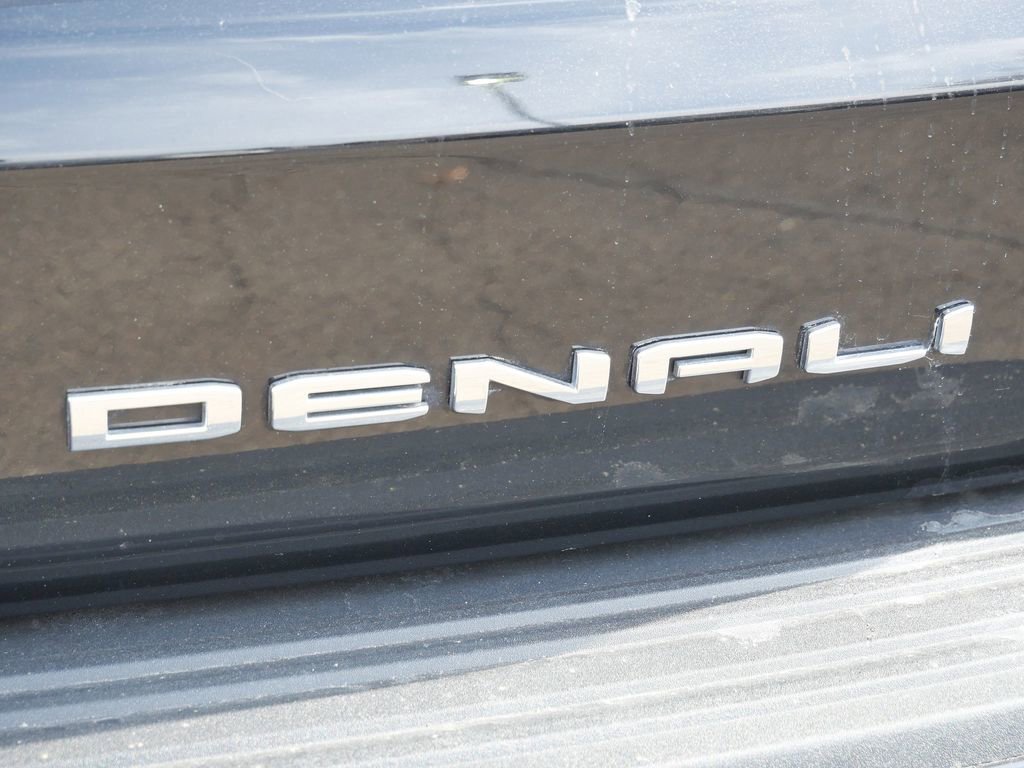 Used 2024 GMC Yukon Denali w/ Denali Reserve Package image 22