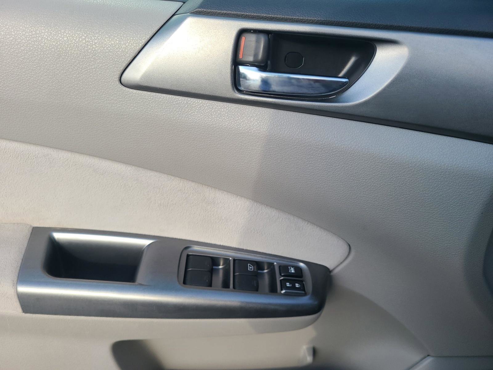 Used 2013 Subaru Forester 2.5X Limited image 10