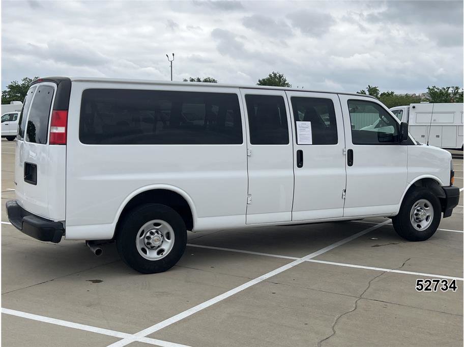 Used 2024 Chevrolet Express 3500 LS RWD image 2