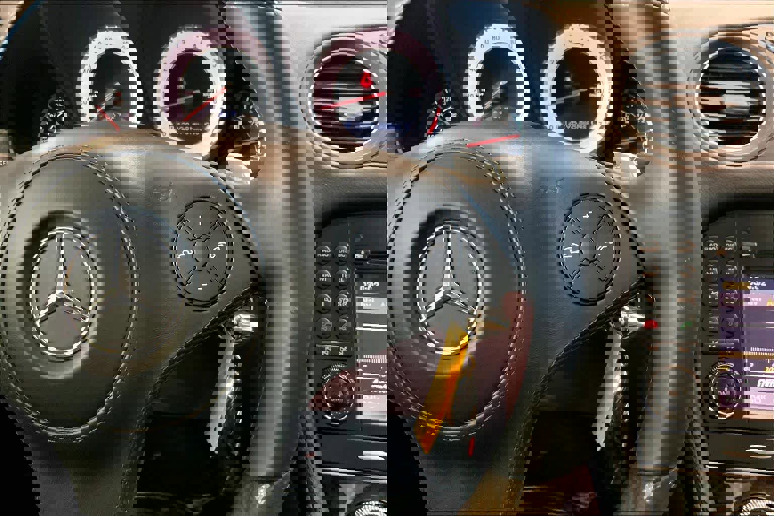 Used 2012 Mercedes-Benz SL 550 image 21