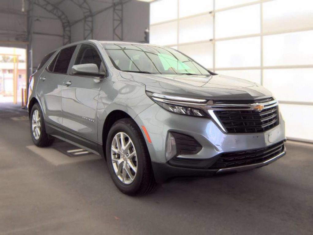 Used 2024 Chevrolet Equinox LT FWD image 3
