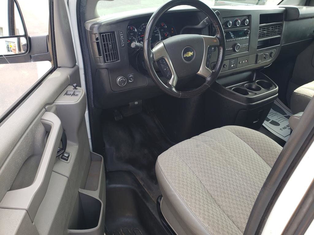 Used 2017 Chevrolet Express 2500 image 12