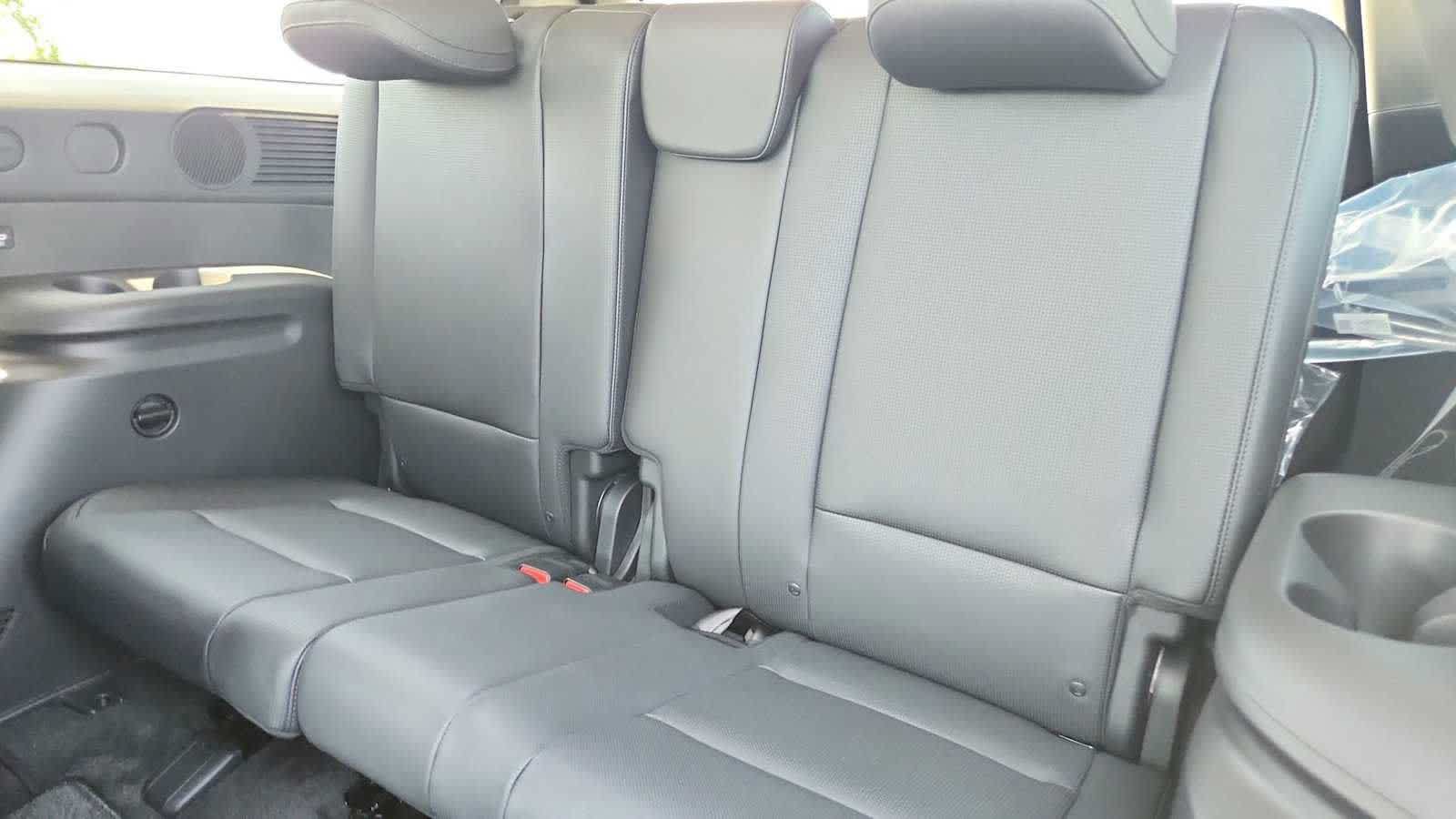 New 2026 Hyundai Palisade Limited FWD image 26