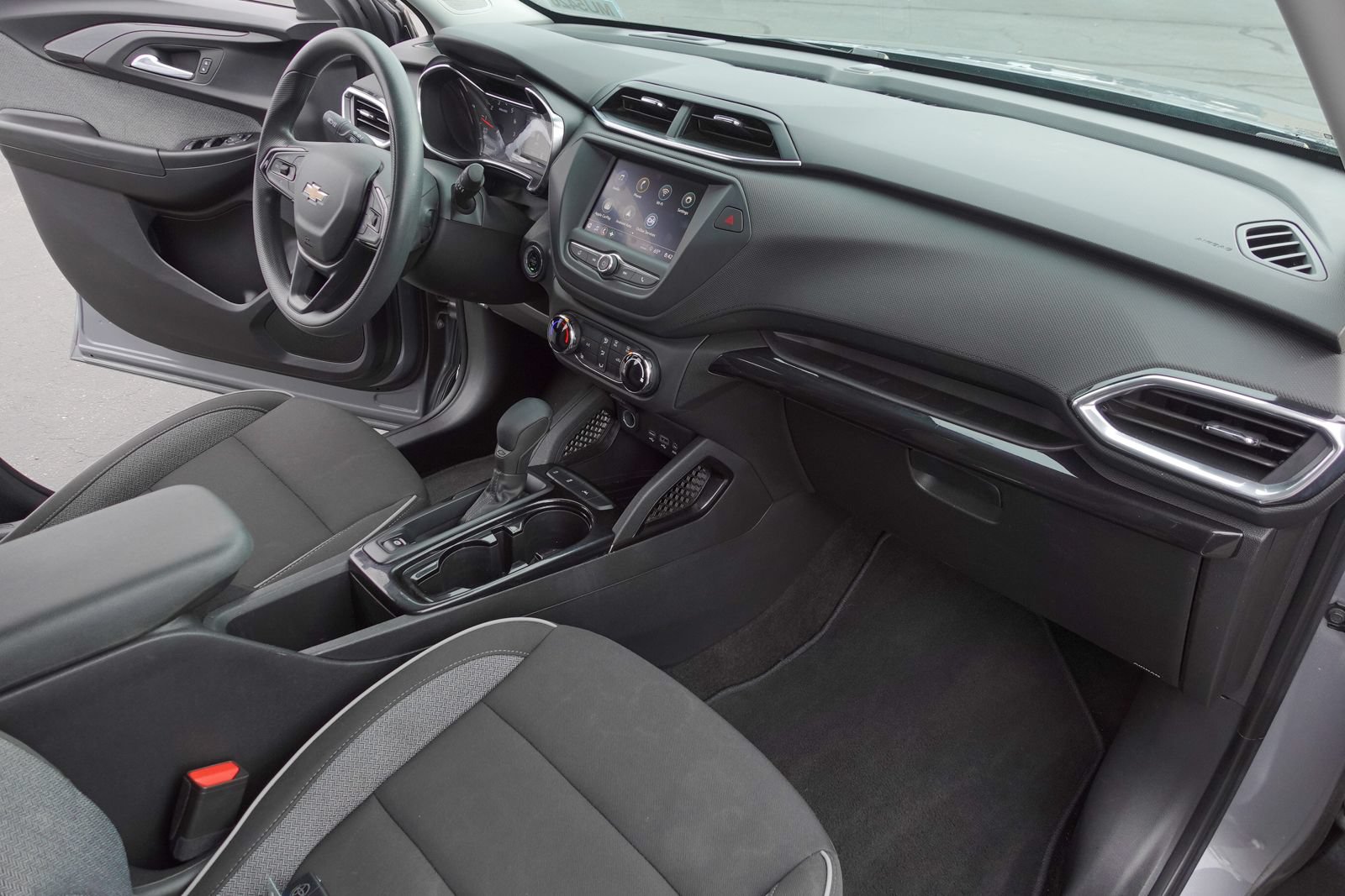 Used 2023 Chevrolet TrailBlazer LT FWD image 11