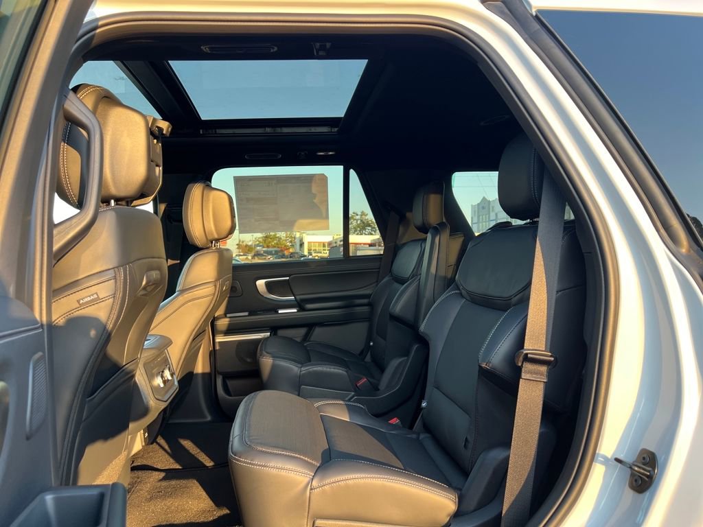 New 2026 Ford Expedition Platinum w/ Stealth Performance Package image 23