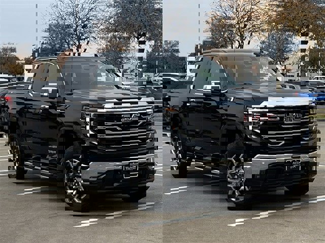 Used 2023 GMC Sierra 1500 SLT w/ SLT Premium Plus Package image 2