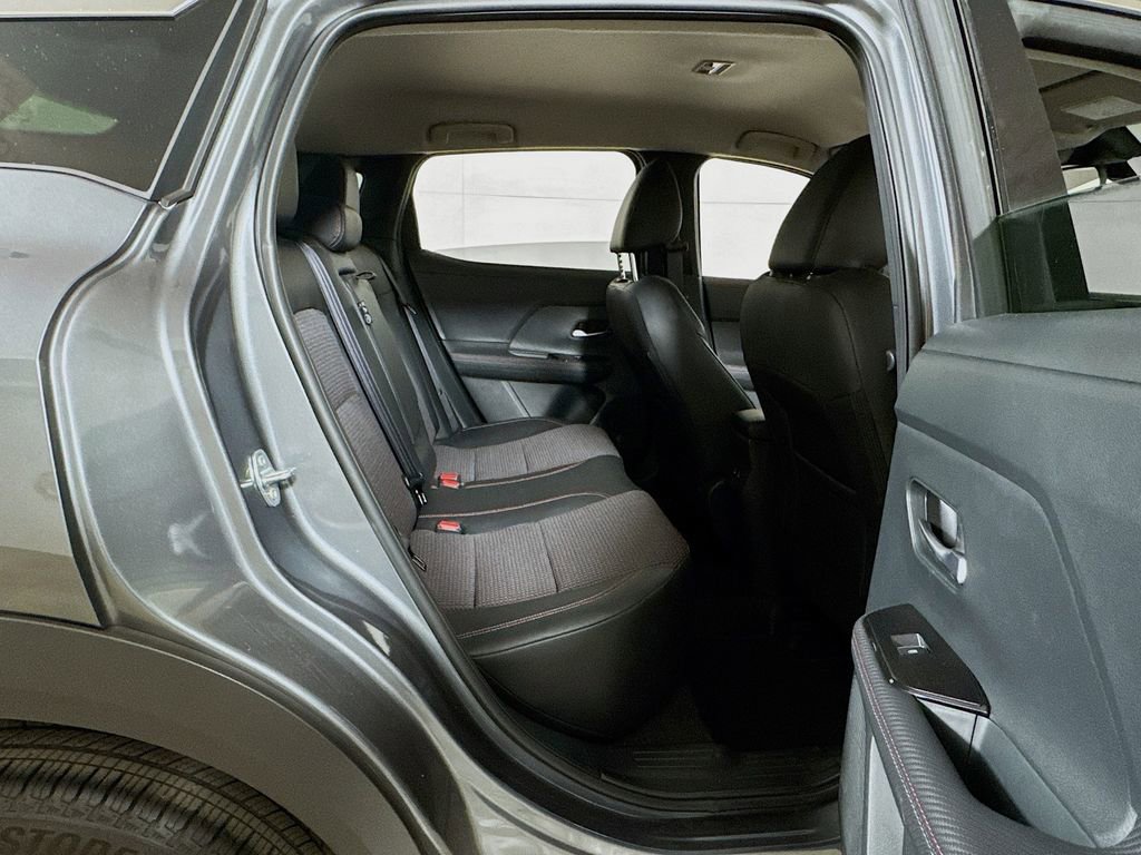 Used 2025 Nissan Kicks SR image 23