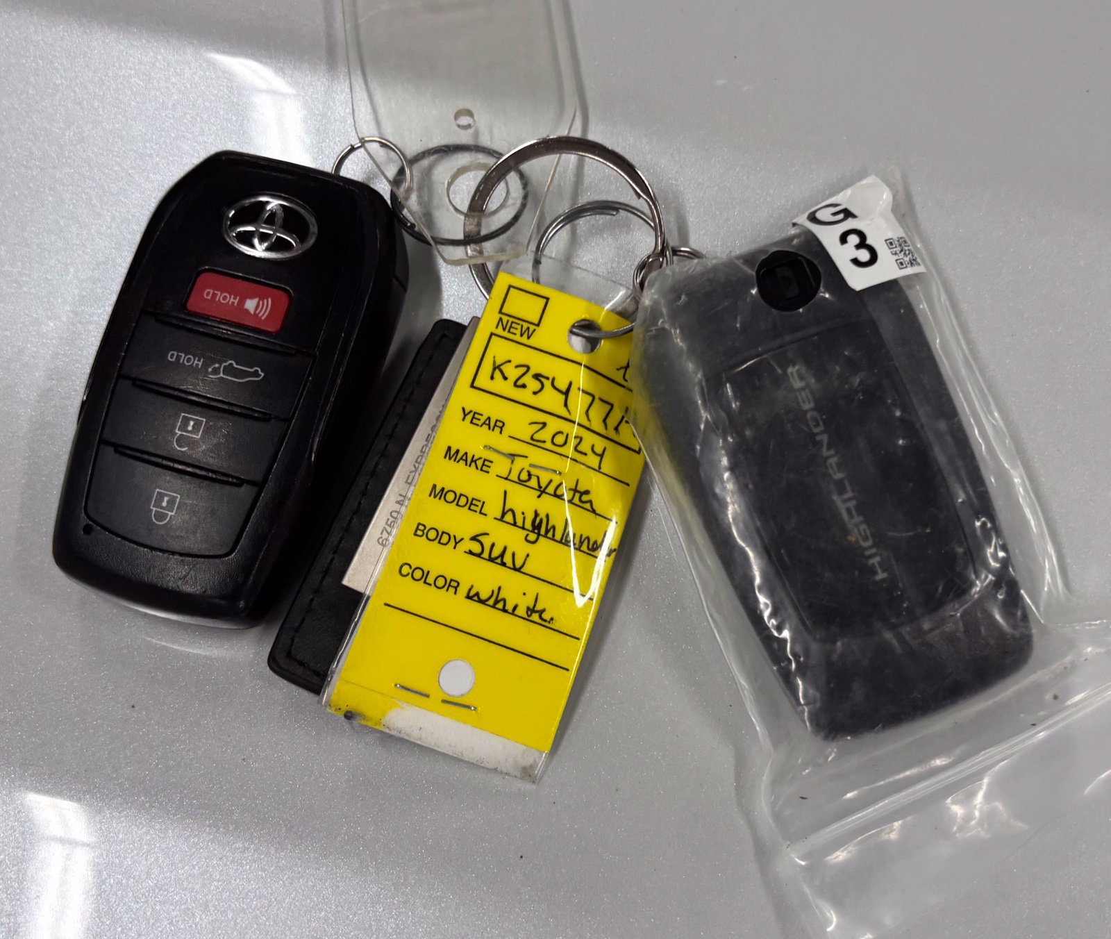 Used 2024 Toyota Highlander XSE FWD image 29