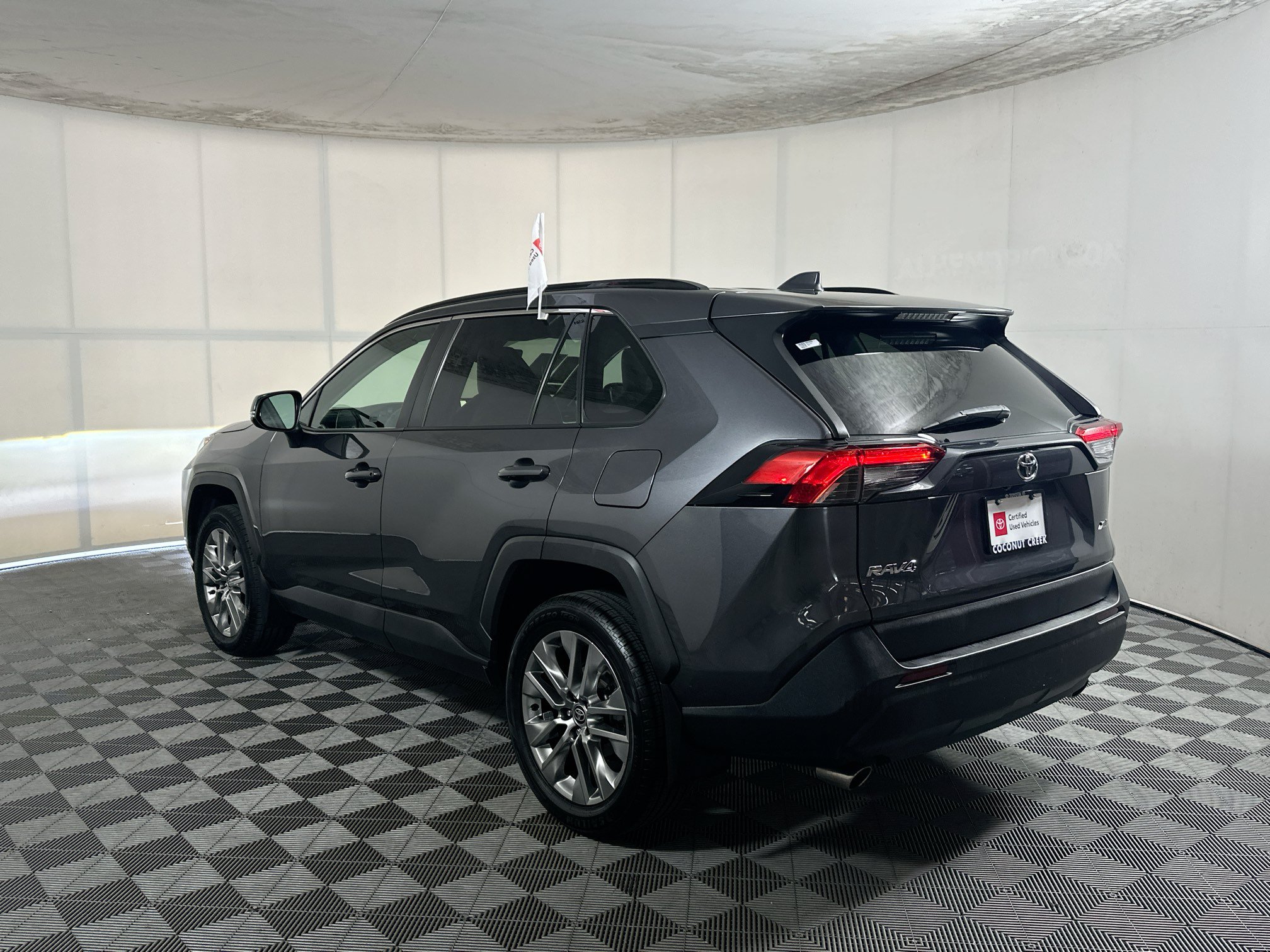 Used 2024 Toyota RAV4 XLE Premium FWD image 5