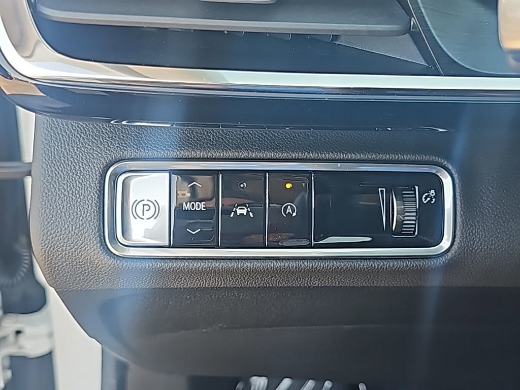 Certified 2025 Buick Envision Preferred image 16