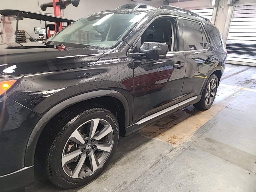 Used 2023 Honda Pilot Elite image 2