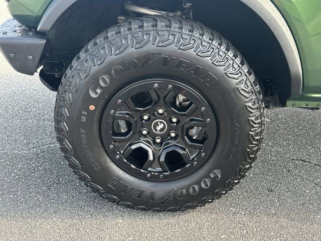 Used 2022 Ford Bronco Wildtrak image 11