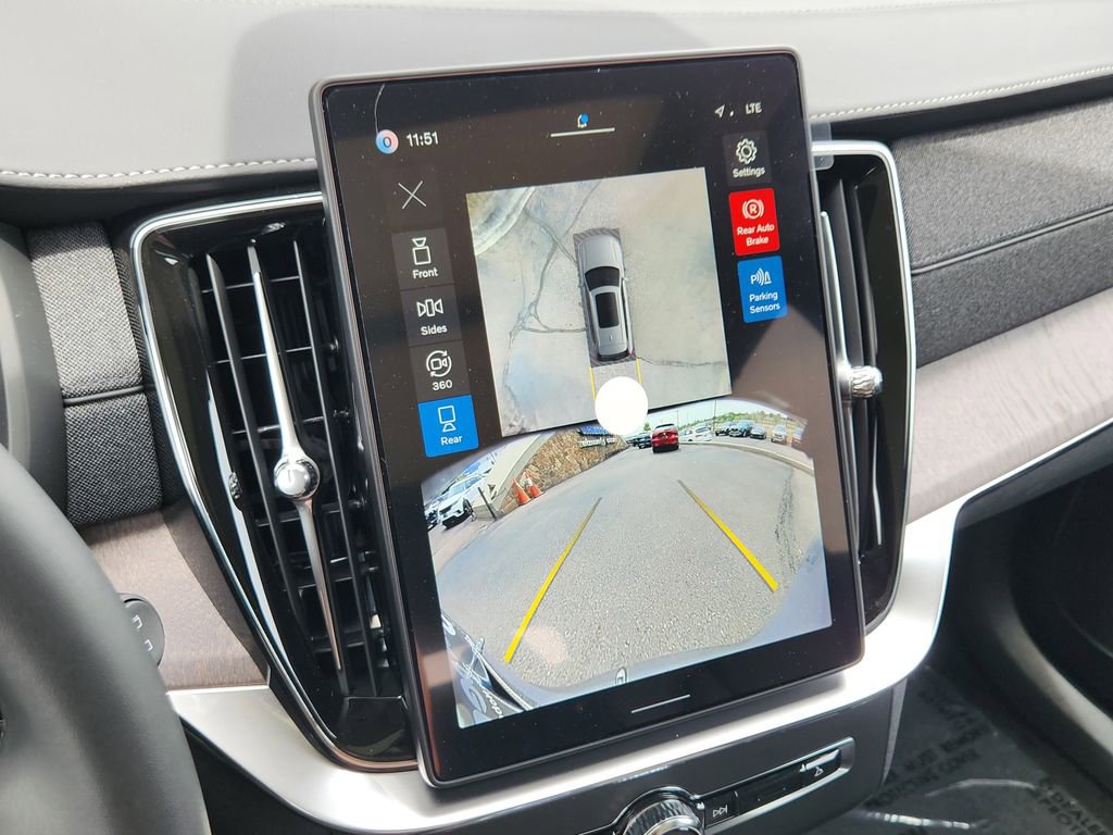 New 2026 Volvo XC90 T8 Ultra w/ Protection Package AWD/4WD image 9
