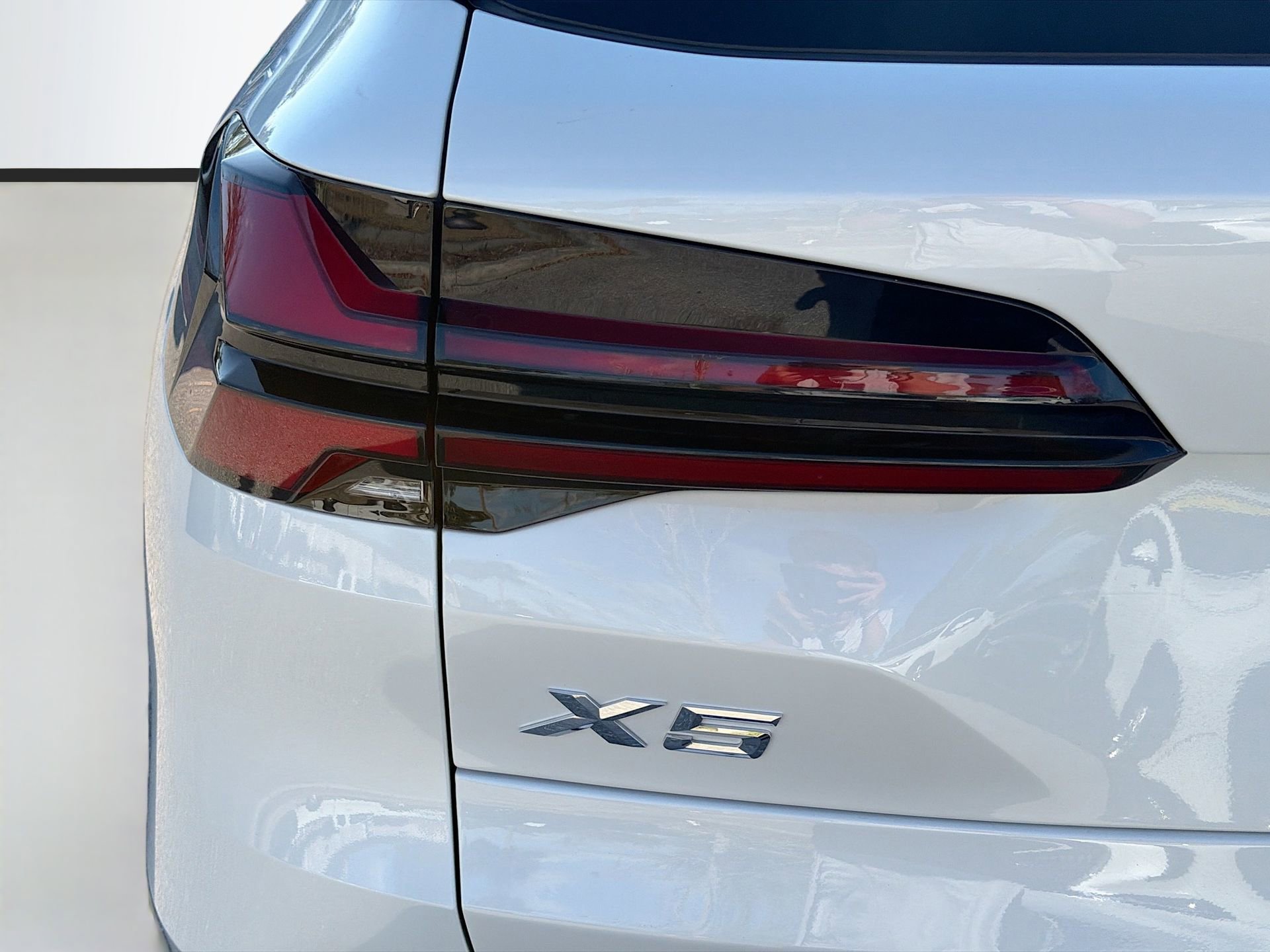 Certified 2025 BMW X5 xDrive50e image 10