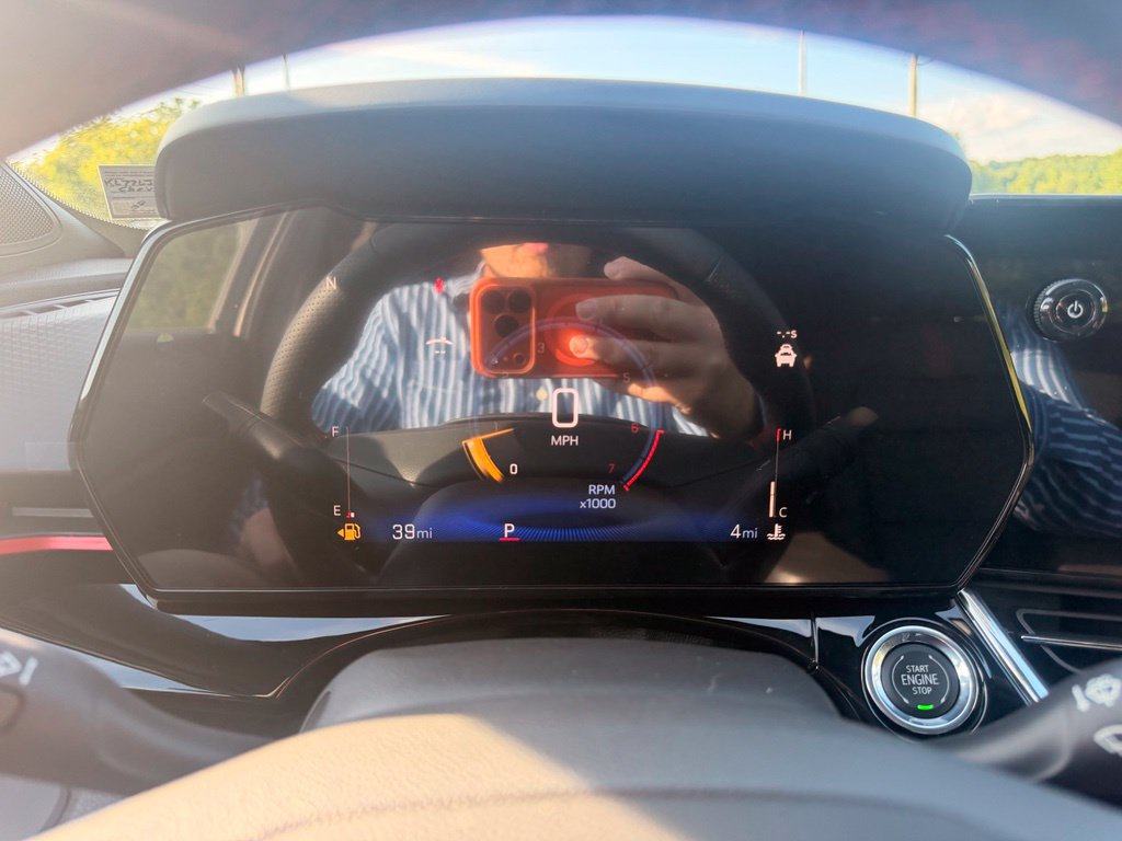 New 2026 Chevrolet Trax RS w/ Sunroof Package FWD image 15