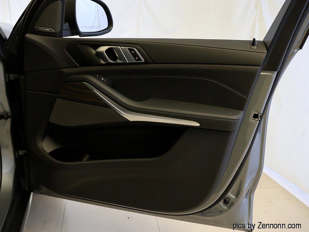 Certified 2025 BMW X5 xDrive40i w/ Premium Package image 36