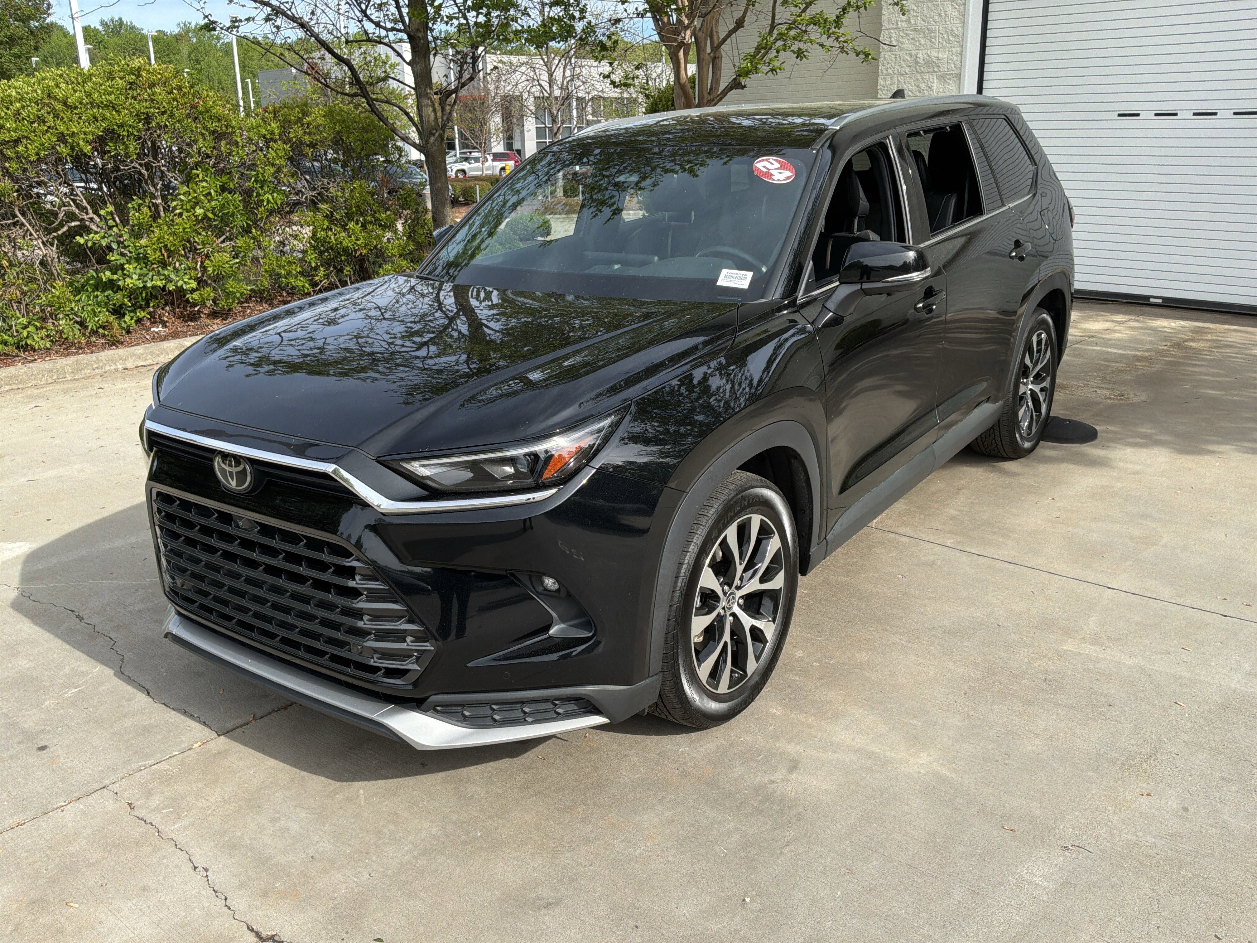 Used 2024 Toyota Grand Highlander AWD Hybrid image 5