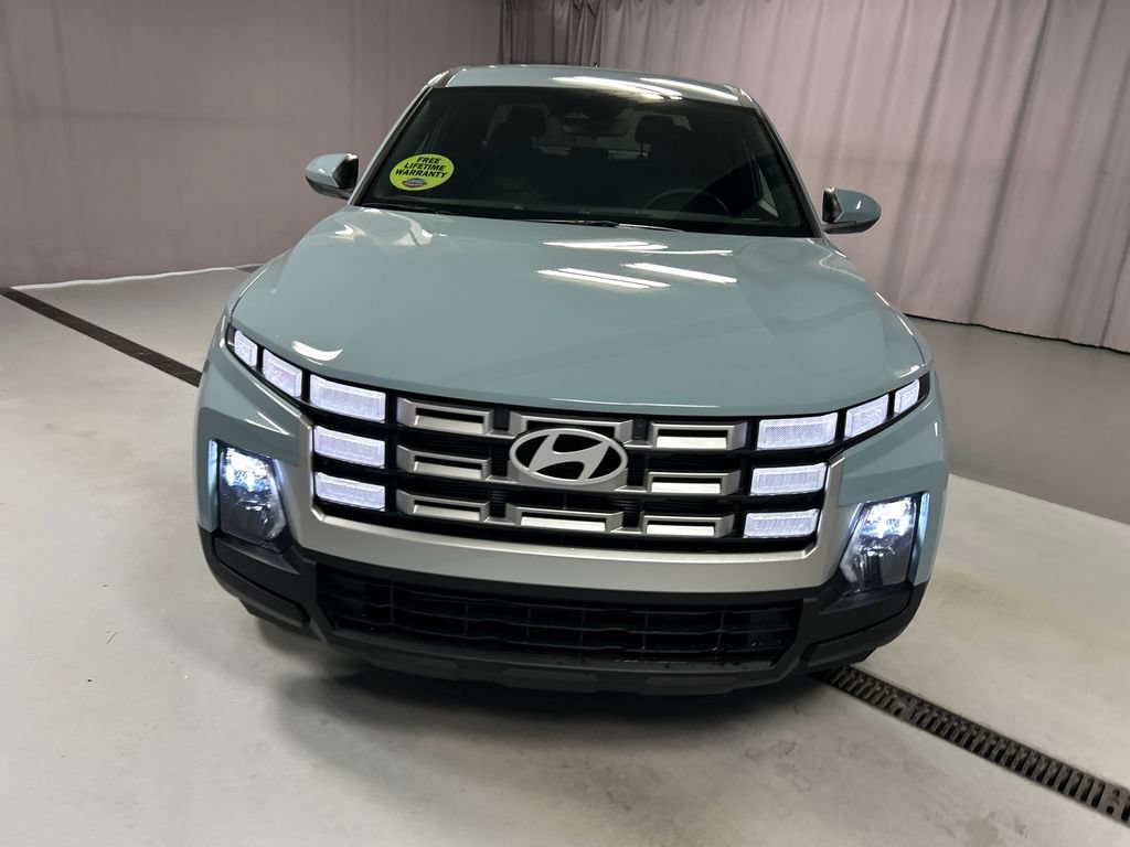 New 2027 Hyundai Santa Cruz SE AWD/4WD image 2