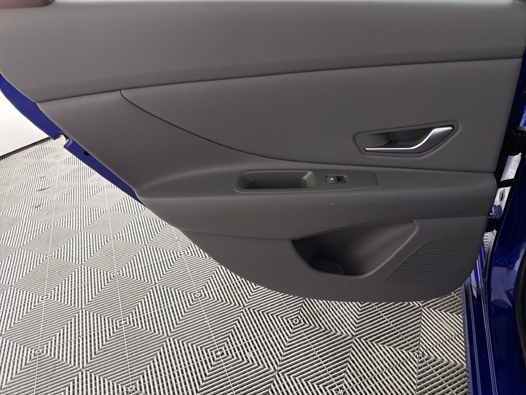 Certified 2023 Hyundai Elantra SEL w/ Convenience Package FWD image 14
