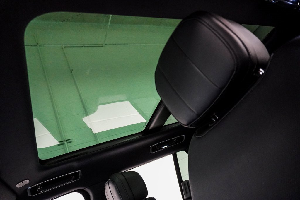 Used 2023 Land Rover Range Rover SE image 20