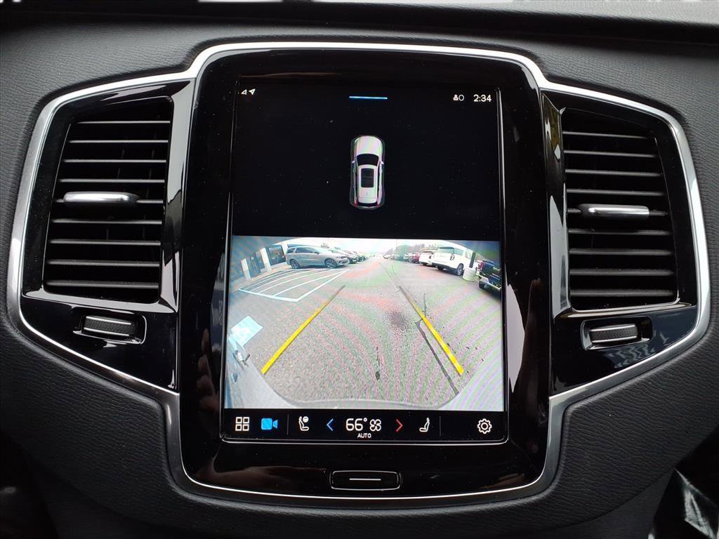 Used 2023 Volvo XC90 B6 Plus w/ Protection Package image 21