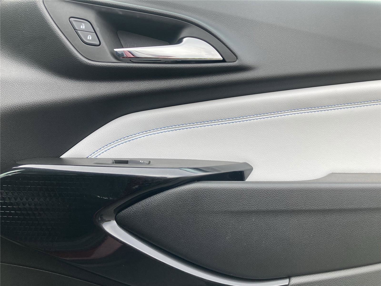 Used 2024 Chevrolet Trax LT w/ Driver Confidence Package image 34