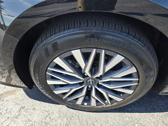 Used 2025 Nissan Altima 2.5 SV FWD image 27