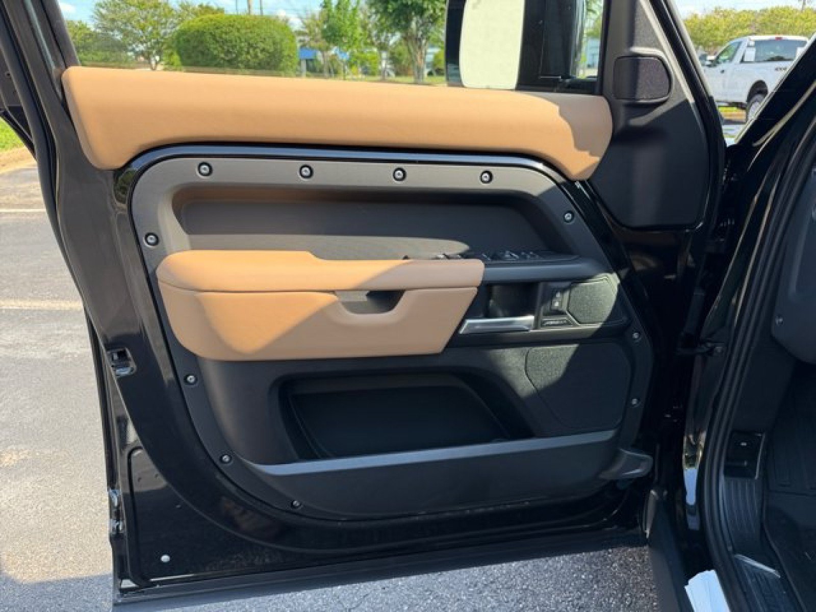 New 2026 Land Rover Defender 110 S AWD/4WD image 20