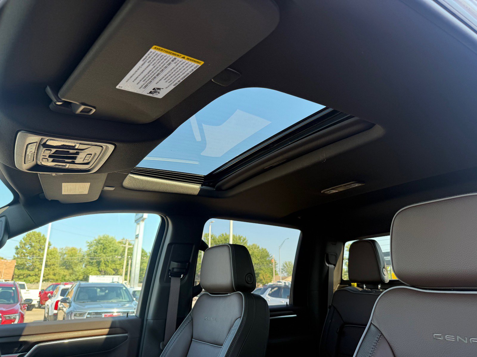 New 2025 GMC Sierra 2500 Denali w/ Denali Reserve Package image 33