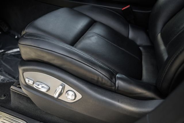 Used 2016 Porsche Cayenne image 35