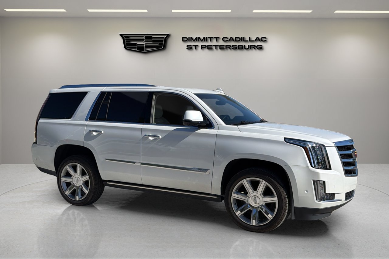 Used 2017 Cadillac Escalade Premium Luxury RWD image 6
